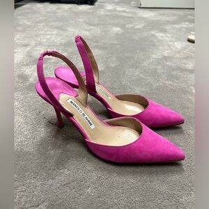 Manolo Blahnik Carolyne Pink Suede Slingback